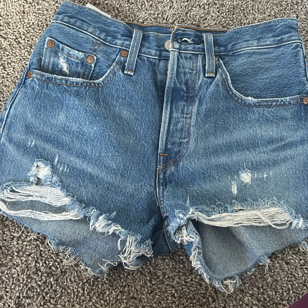 Levi’s 501 premium size 24
